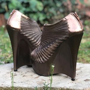 H By Halston Block Heel Peep Toe Bootie